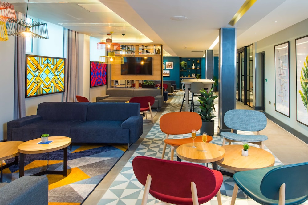 Hampton by Hilton London Park Royal 2