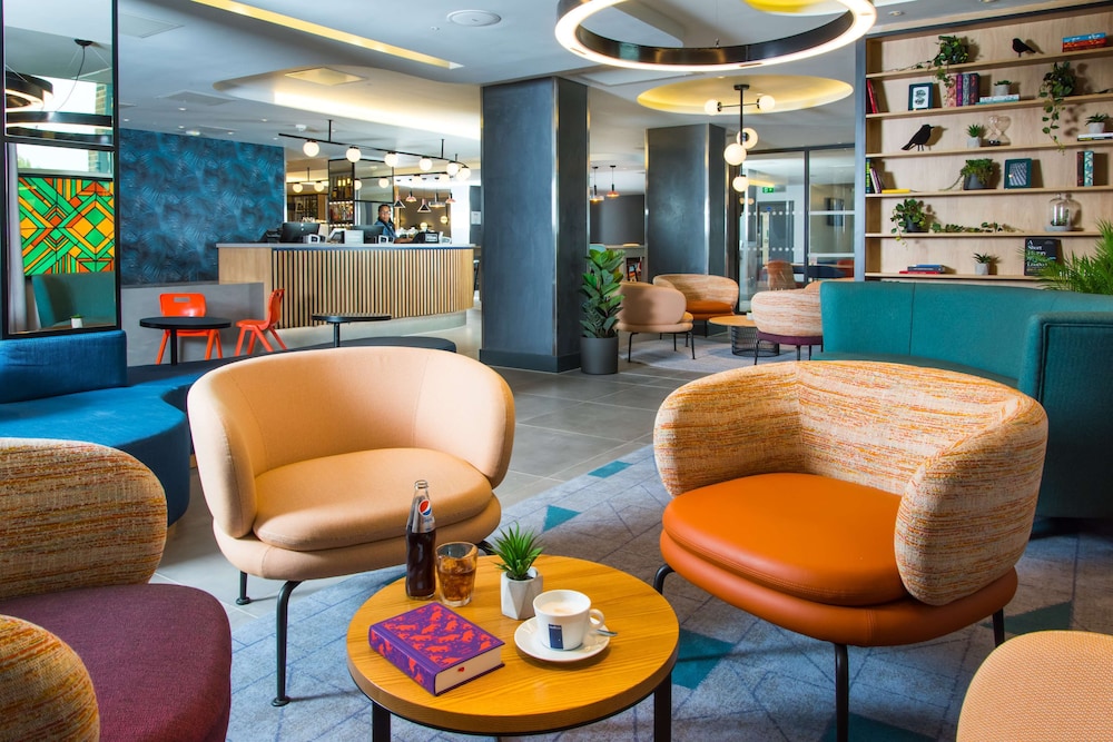 Hampton by Hilton London Park Royal 3