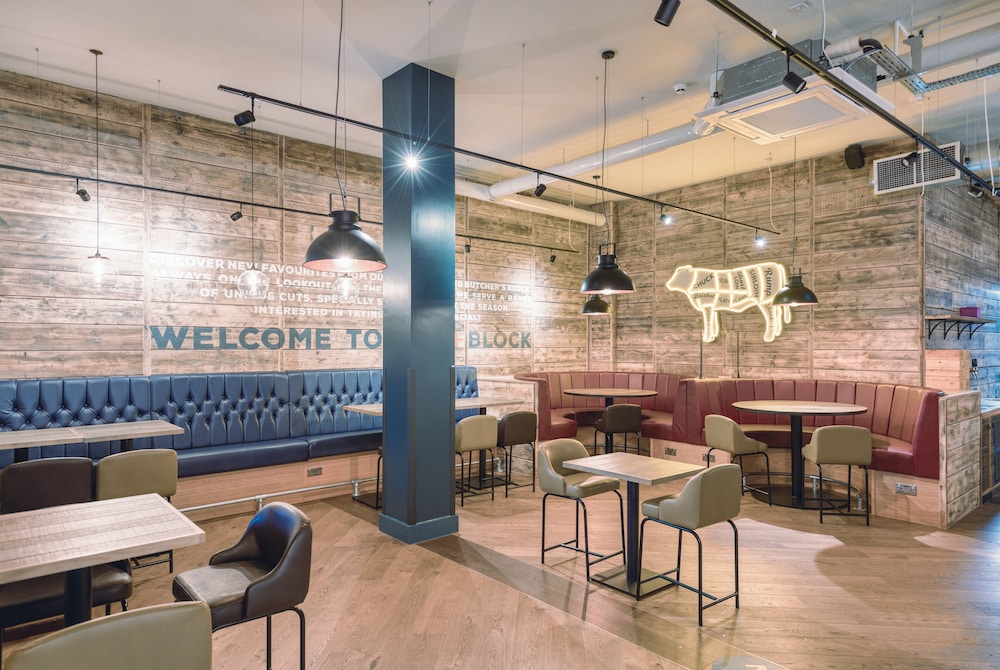 Premier Inn London Sutton Hotel 18