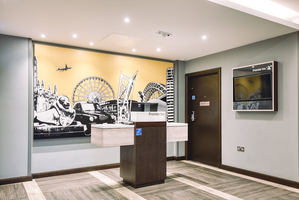 Premier Inn London Sutton Hotel 3