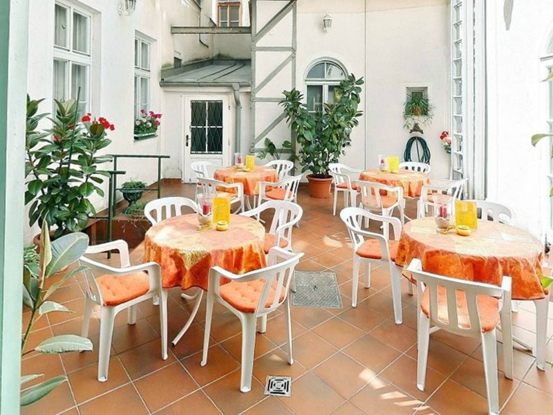 Self-Check-In Hotel Adlon 22