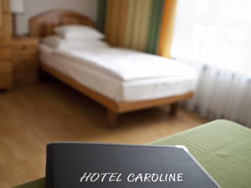 Caroline Vienna 9