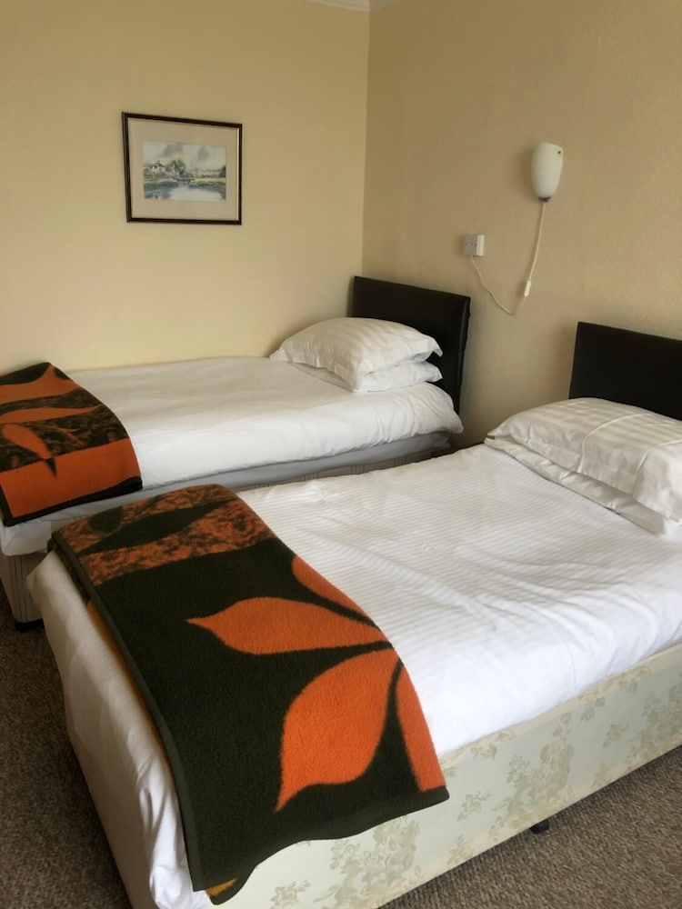 The Hunt Lodge 14