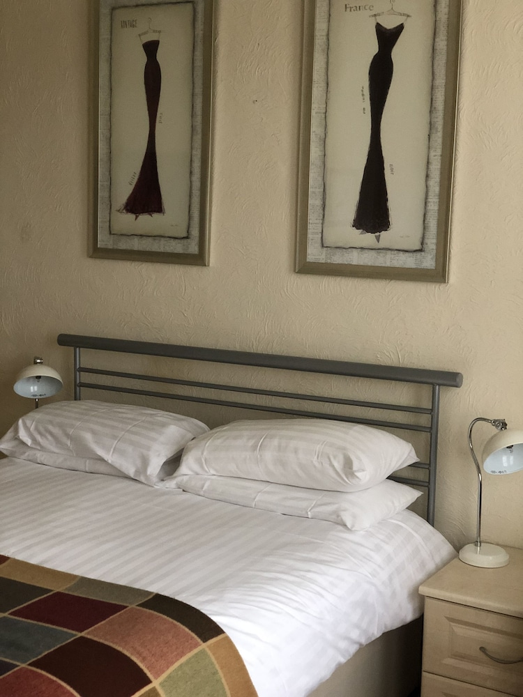 The Hunt Lodge 20