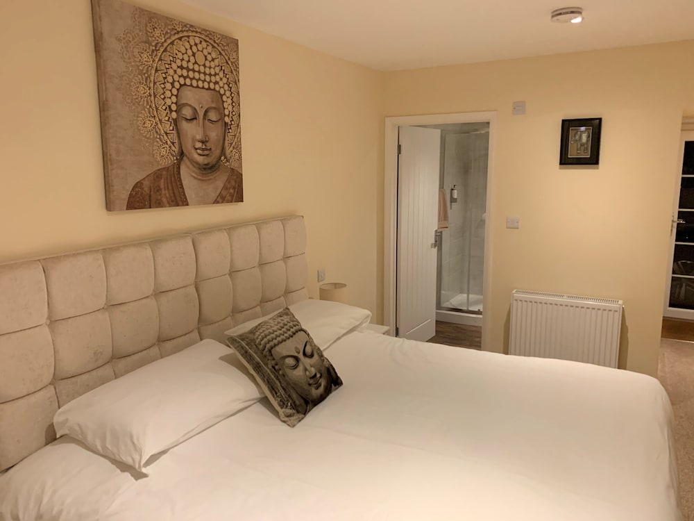 Fornham Guest House 13