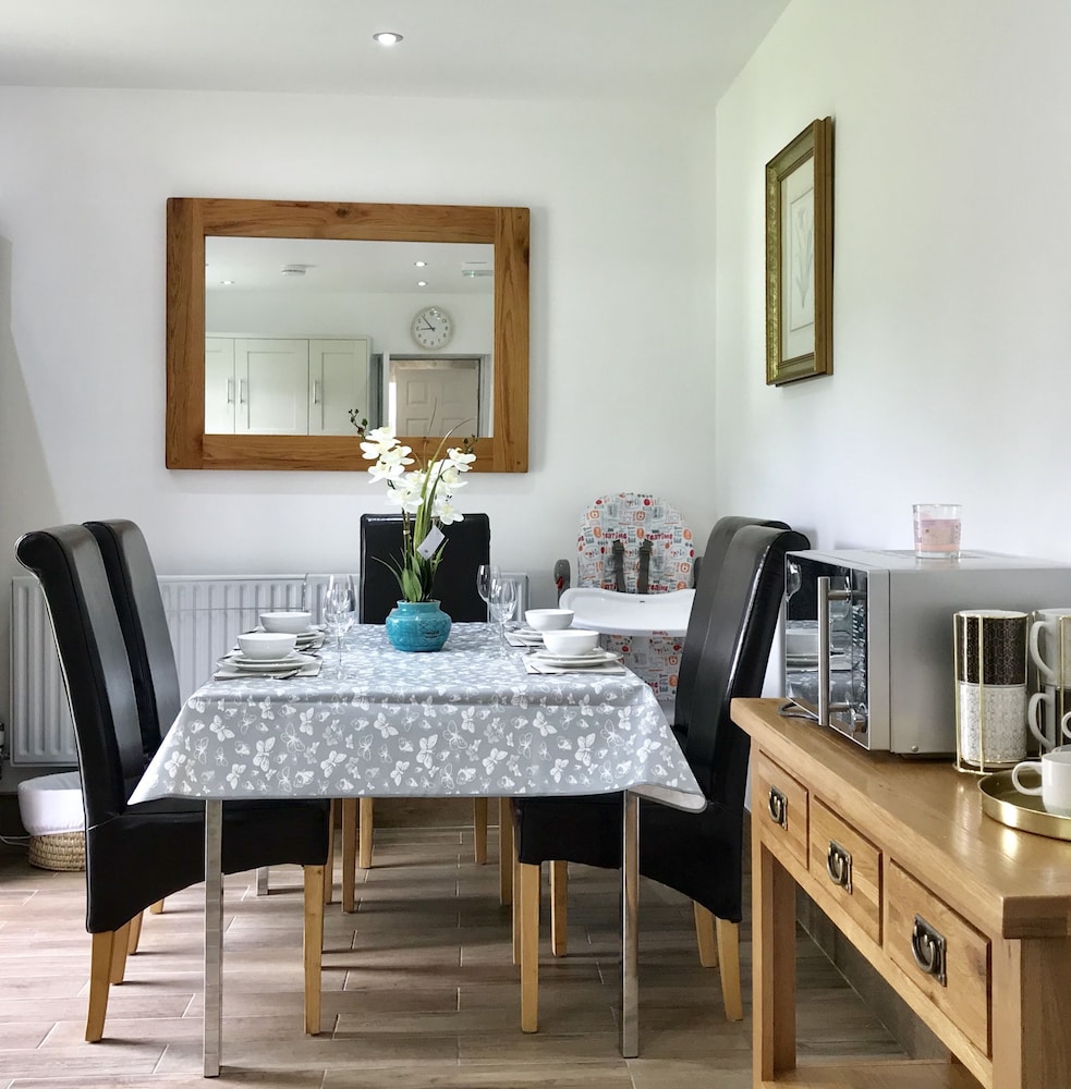 The Woodfarm Lodge 1