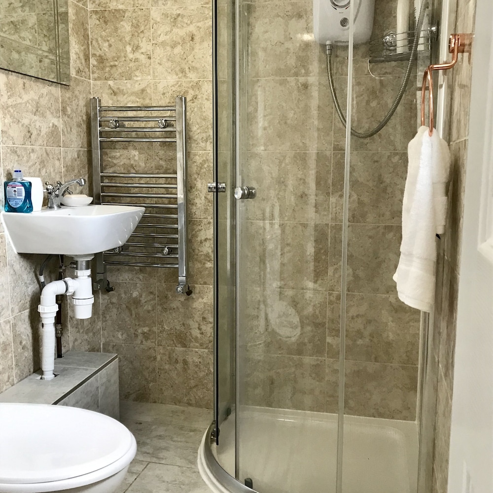 The Woodfarm Lodge 24