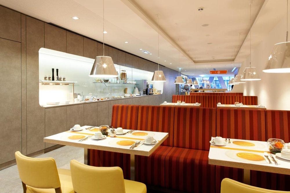 SIMM's Hotel 12