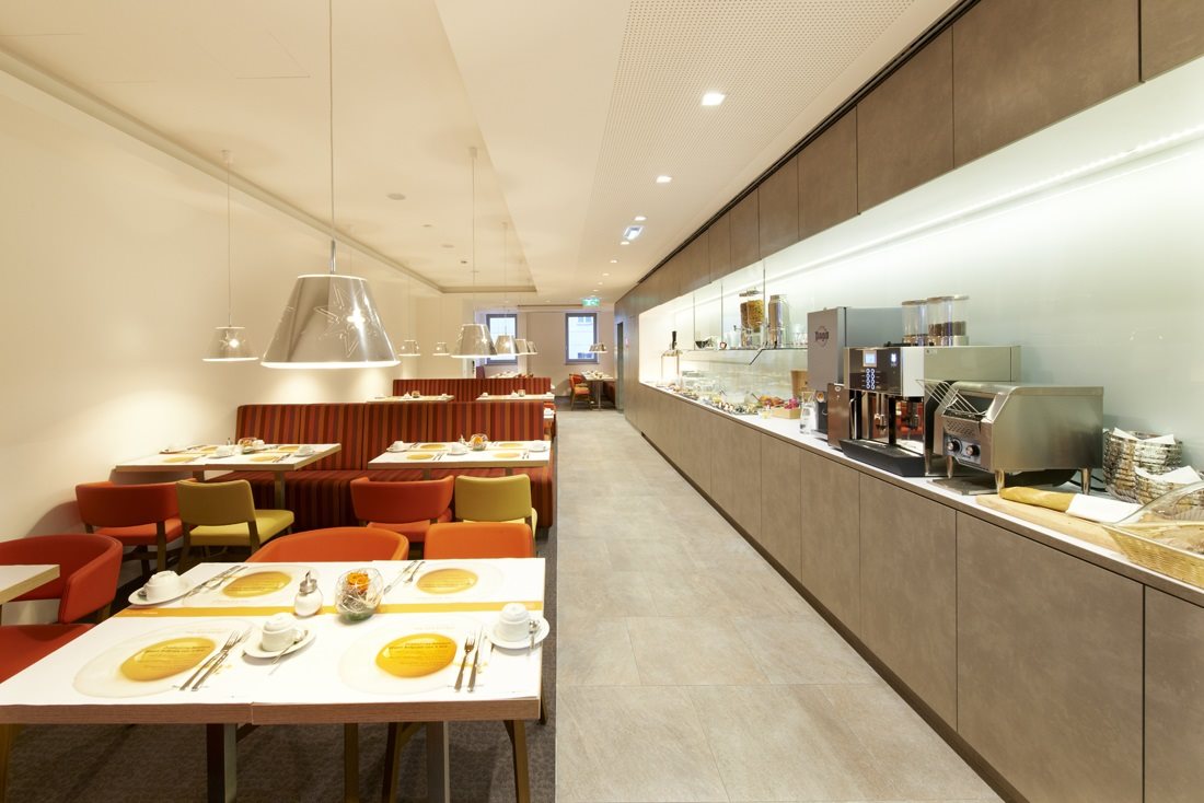 SIMM's Hotel 5