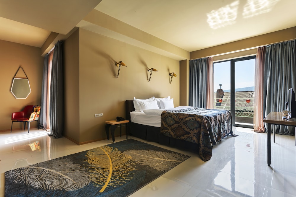 Brim Hotel 9