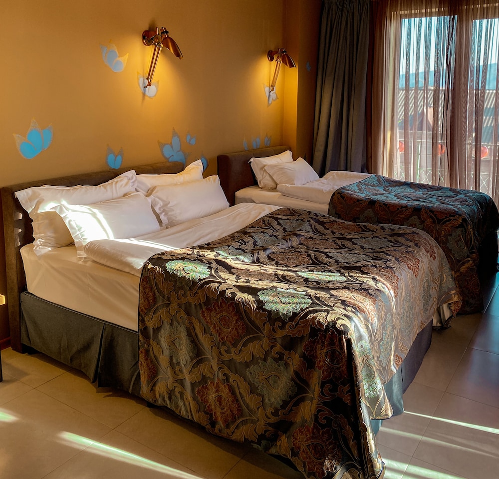 Brim Hotel 24