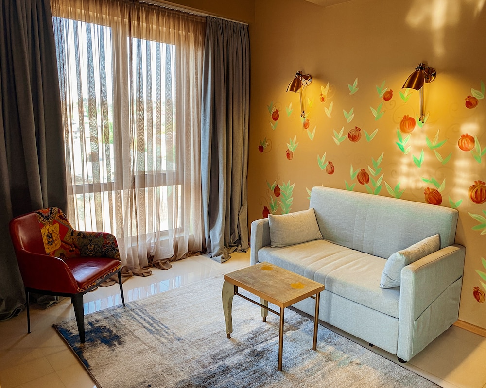 Brim Hotel 22