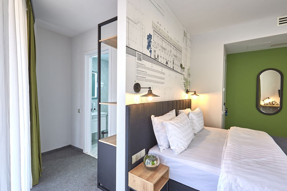 Graphica Tbilisi Hotel 16