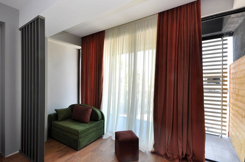 Jazz Hotel 15