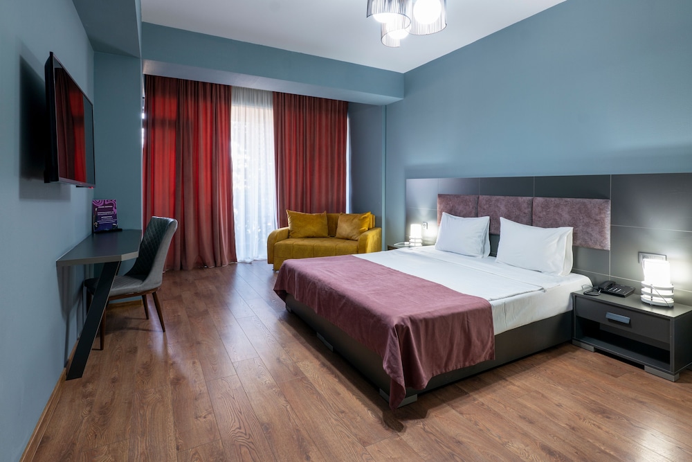 Jazz Hotel 13