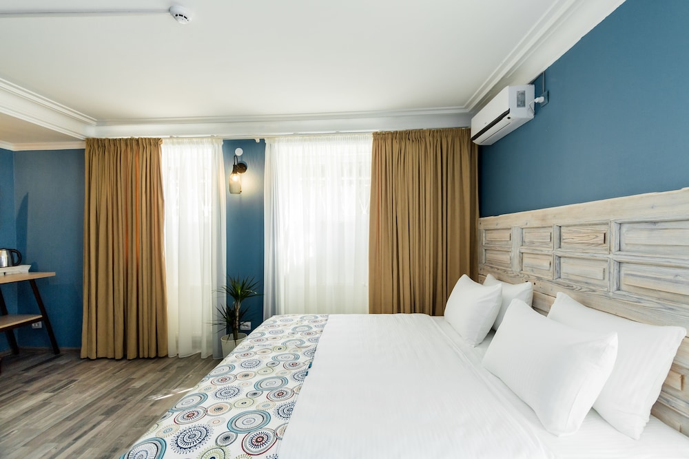 Gvino Minda Hotel 7