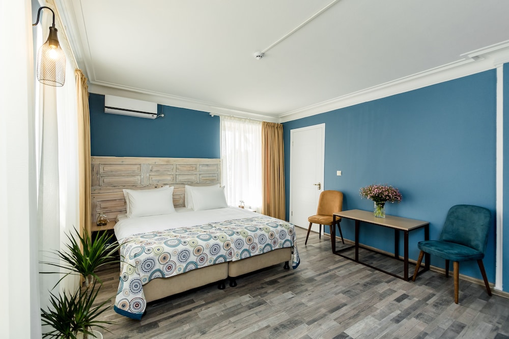 Gvino Minda Hotel 21