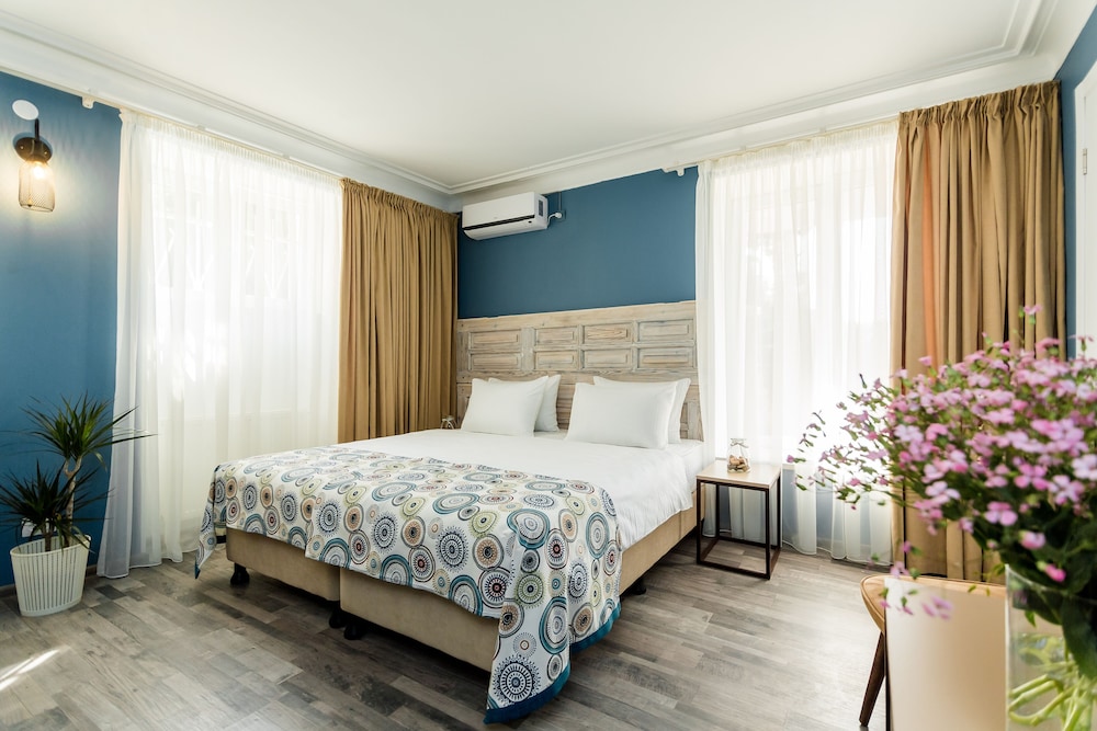 Gvino Minda Hotel 24