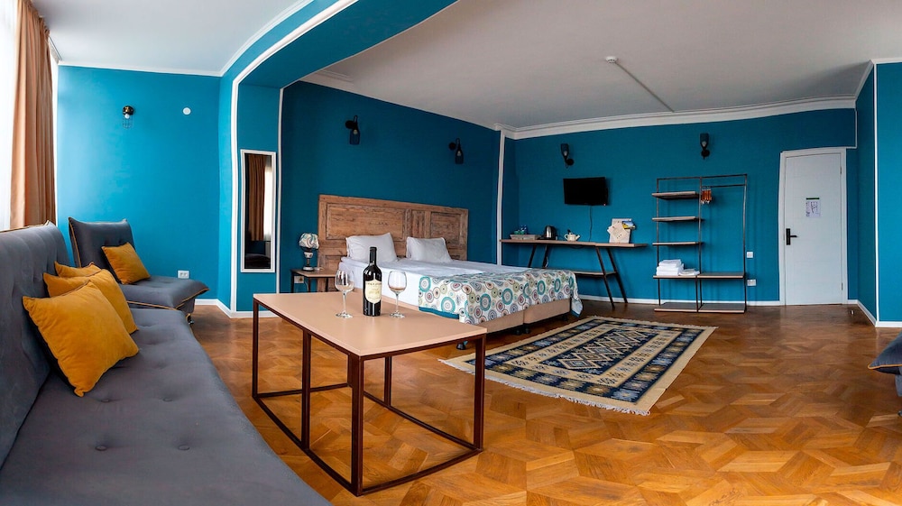 Gvino Minda Hotel 18