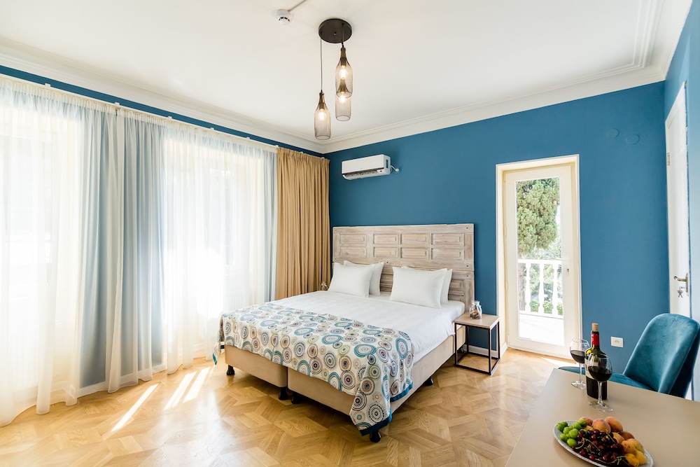 Gvino Minda Hotel 11