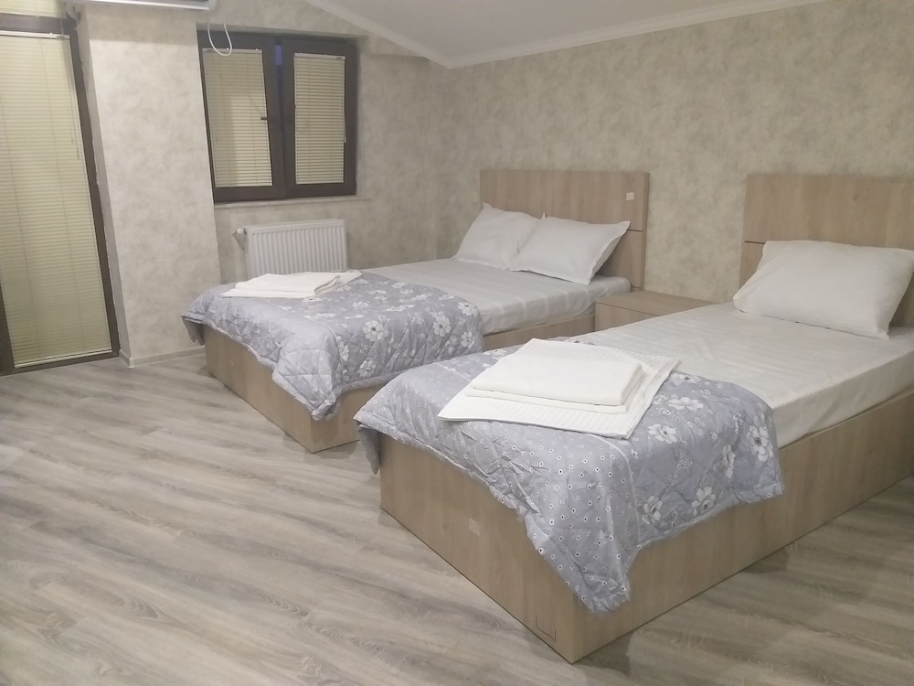 Tbilisi Center Hotel 12