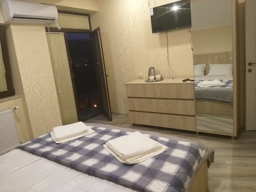 Tbilisi Center Hotel 10