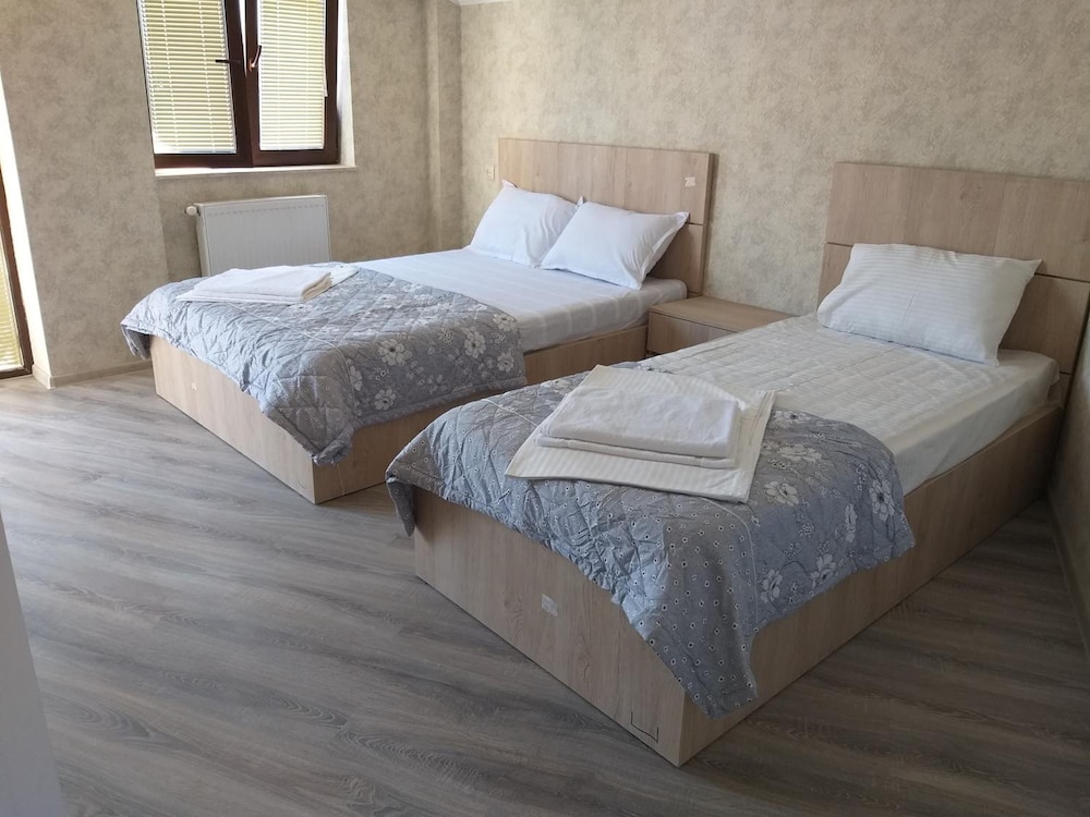 Tbilisi Center Hotel 23