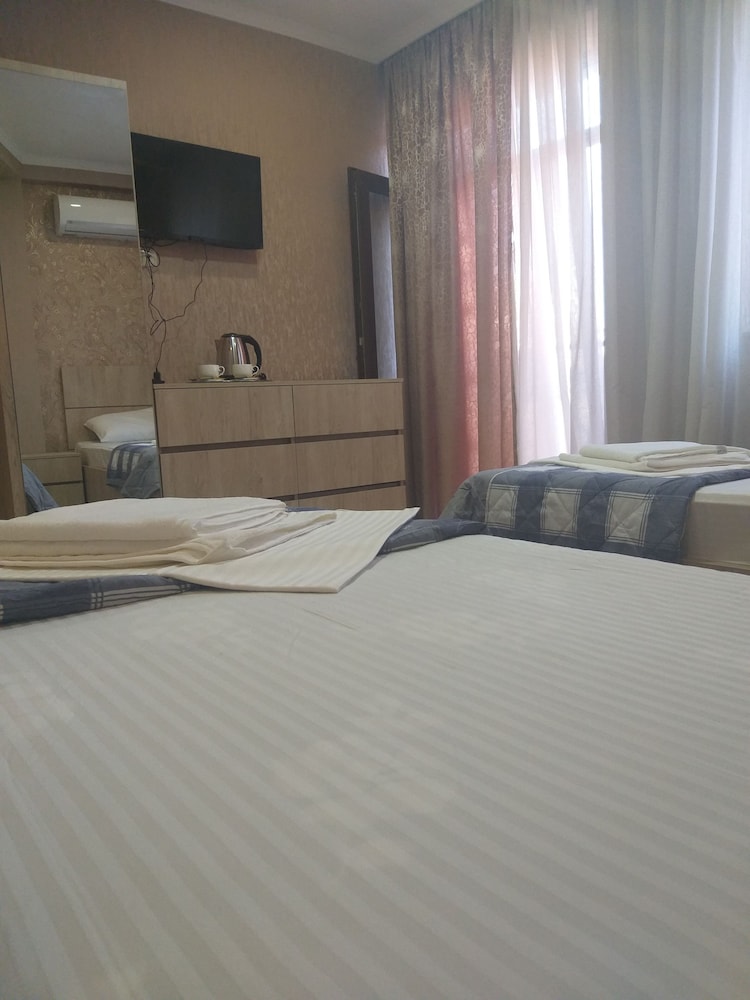 Tbilisi Center Hotel 16