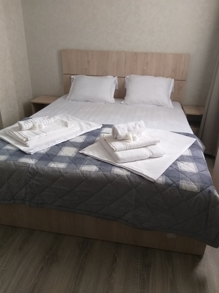 Tbilisi Center Hotel 13