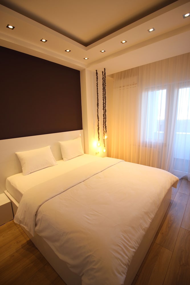 Super Luxury Apartments 9