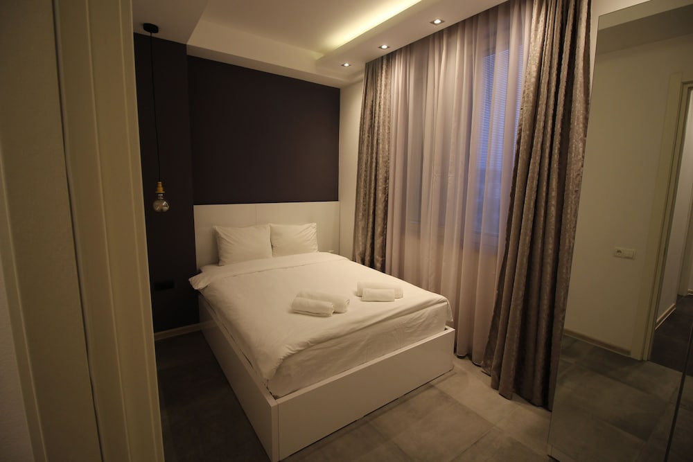 Super Luxury Apartments 12