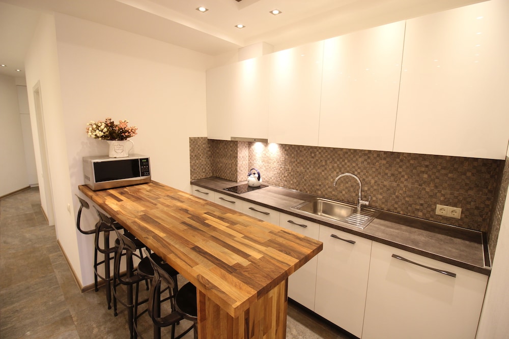 Super Luxury Apartments 21