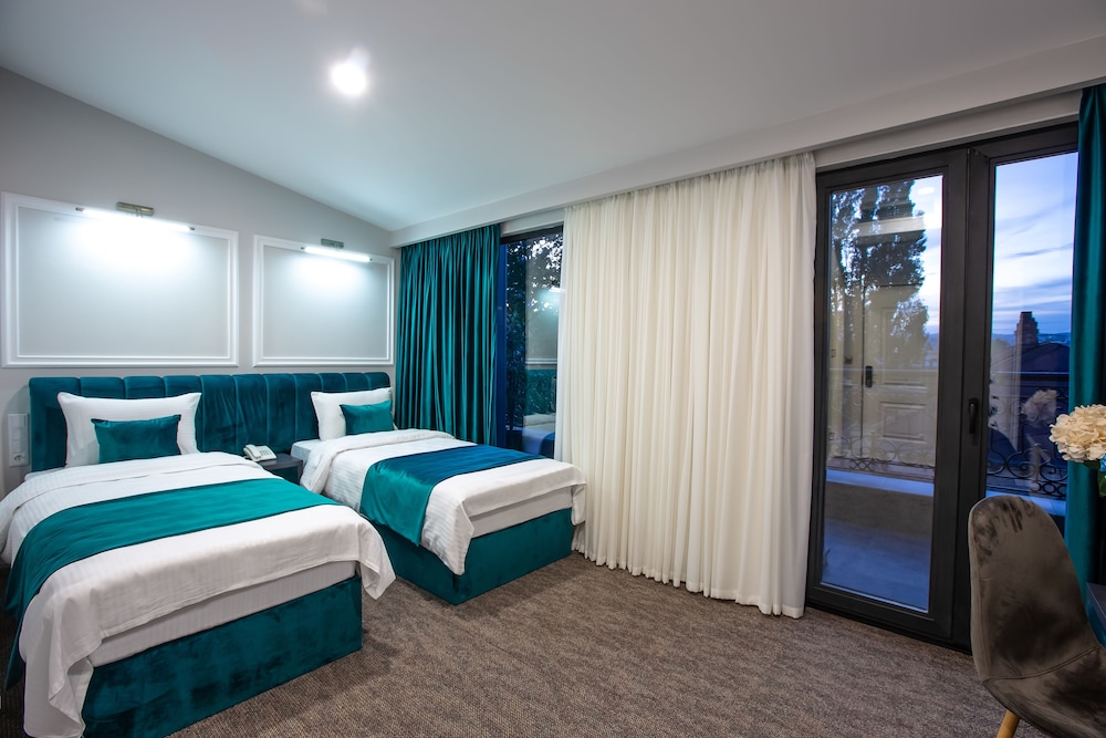 Royal Inn 11