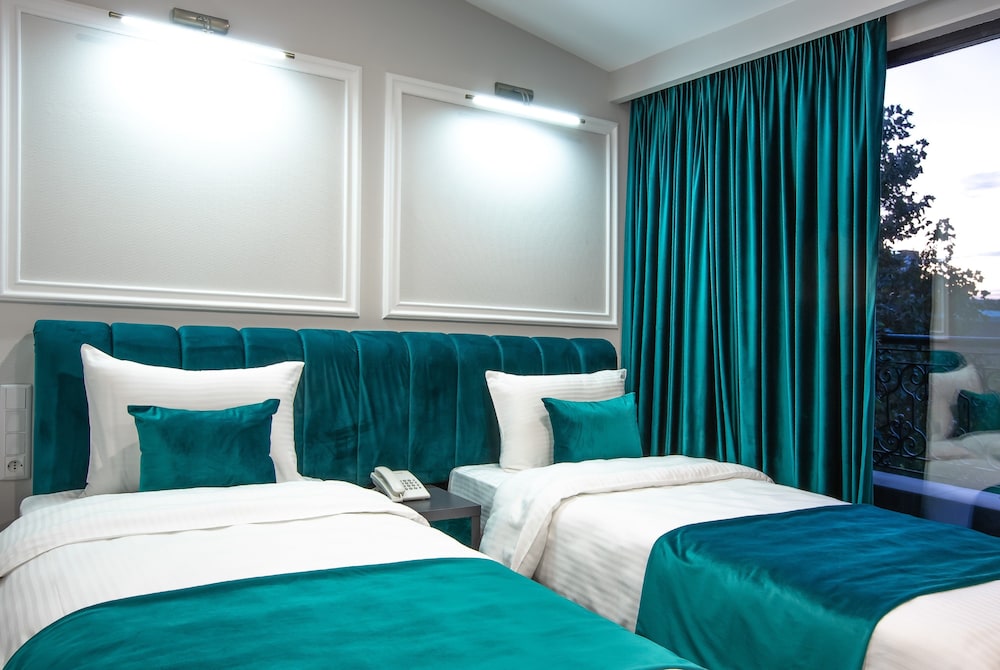 Royal Inn 4