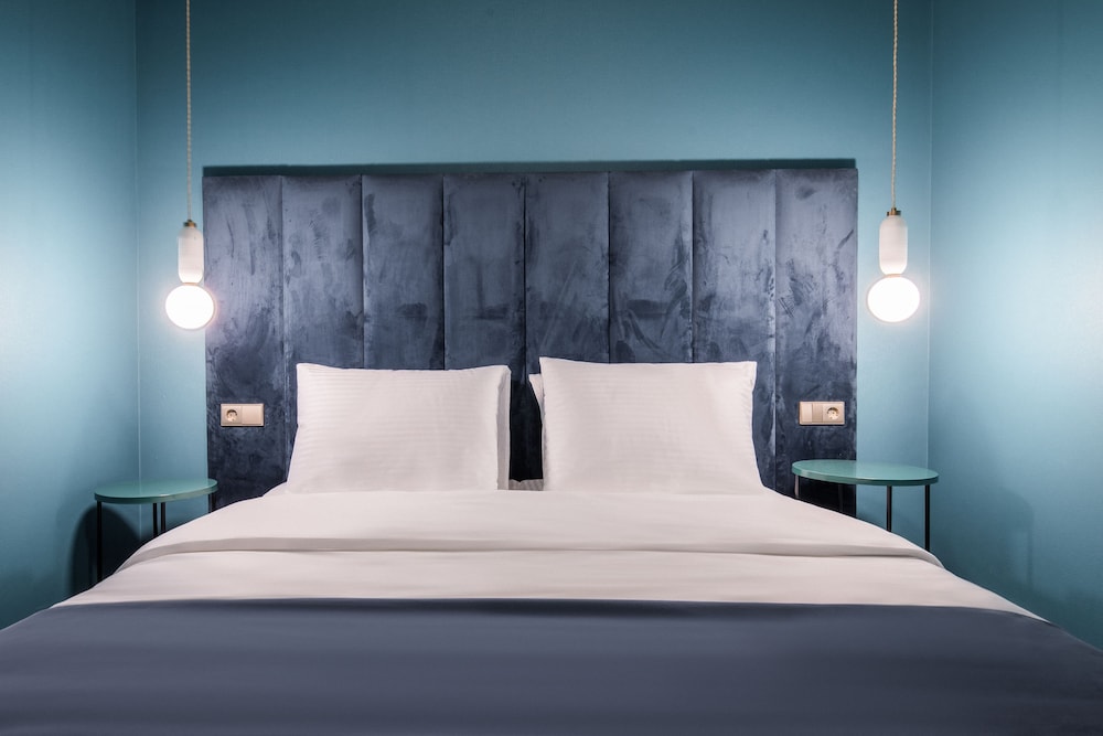 Freeze Inn Hotel 9