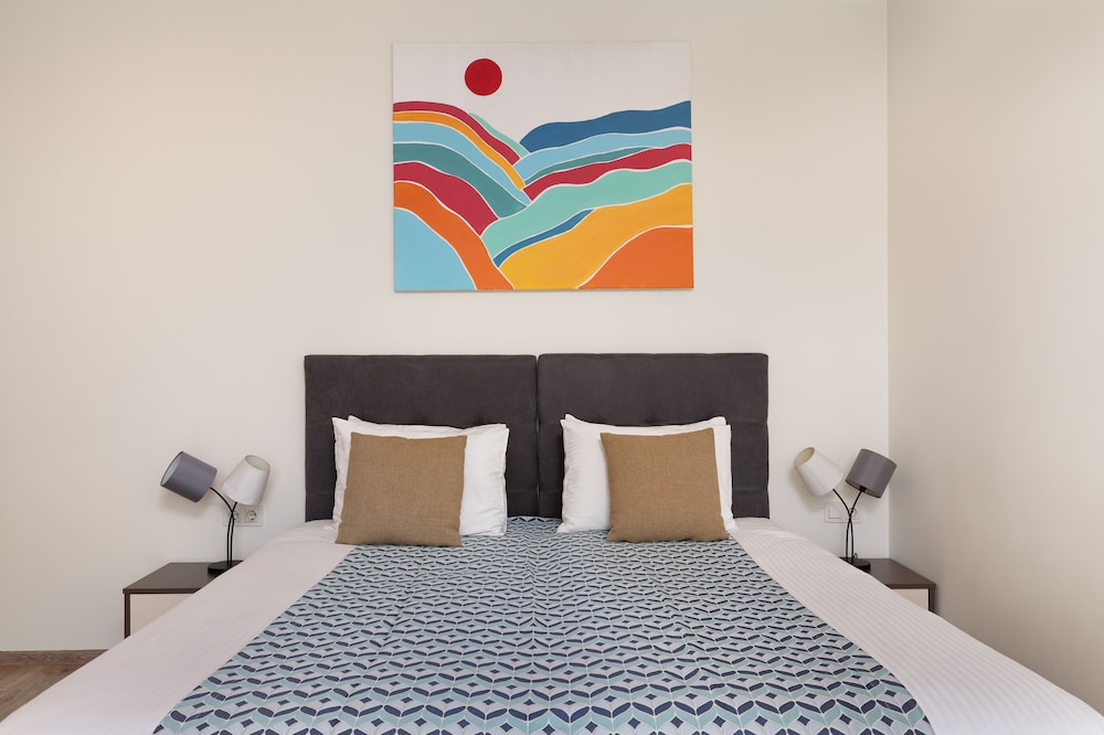 Bellevue Residence Suites 21