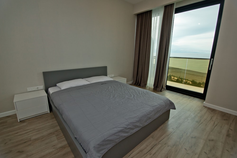 Bellevue Residence Suites 3