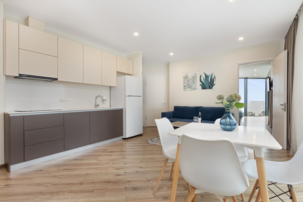 Bellevue Residence Suites 5