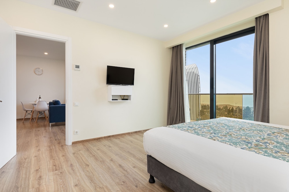 Bellevue Residence Suites 20