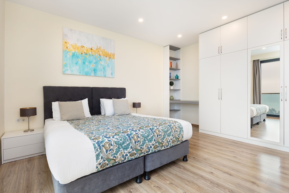 Bellevue Residence Suites 19