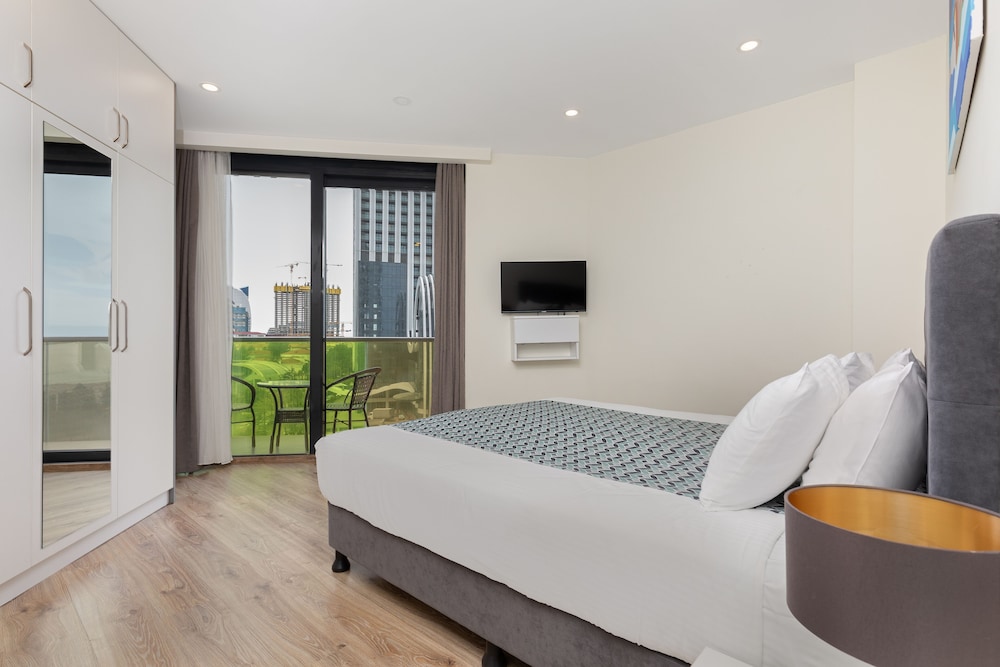 Bellevue Residence Suites 10