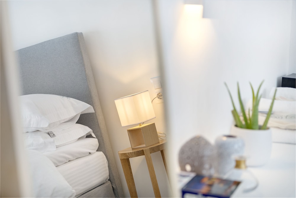 Maryflower Premium Apartments Piraeus 19