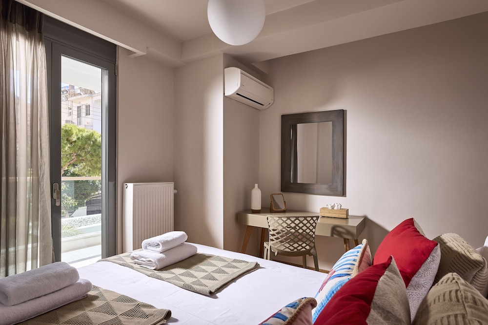 Elaia Luxury Suites Glyfada 22