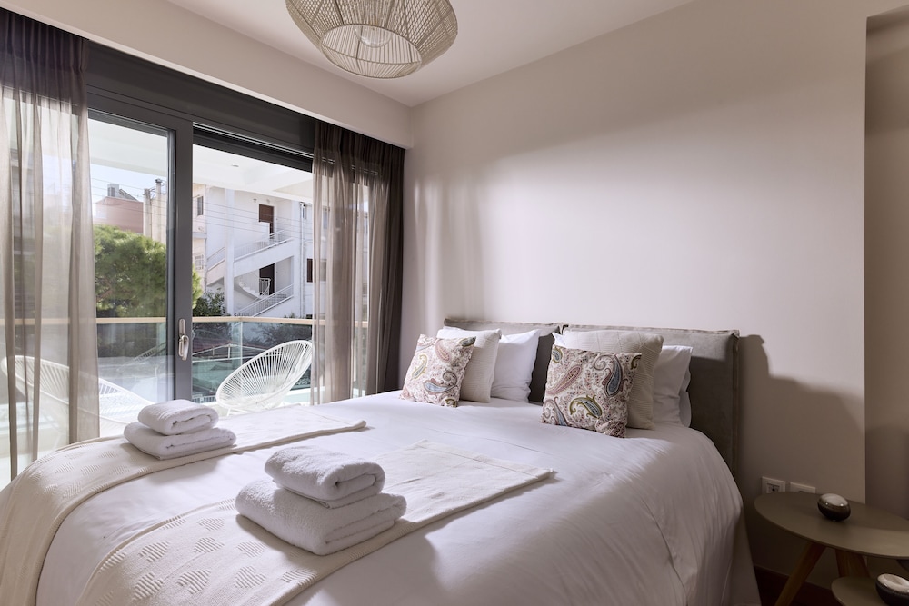 Elaia Luxury Suites Glyfada 19