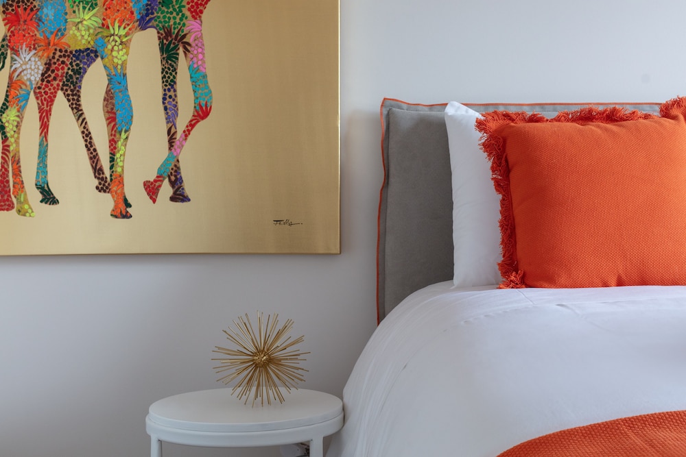 Elaia Luxury Suites 23
