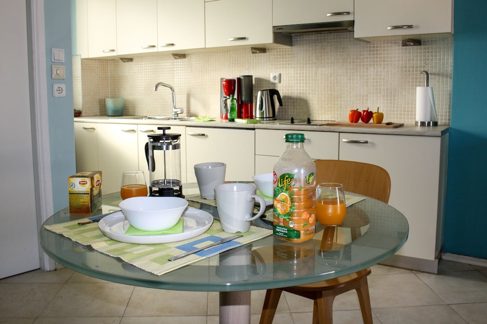 Hermes Dynasta Central Suites 15