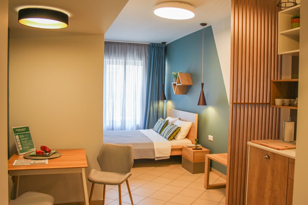 Hermes Dynasta Central Suites 5