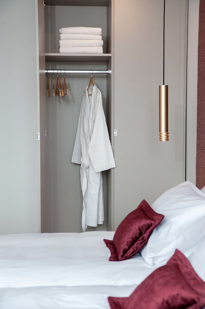 Athenaeum Smart Hotel 8