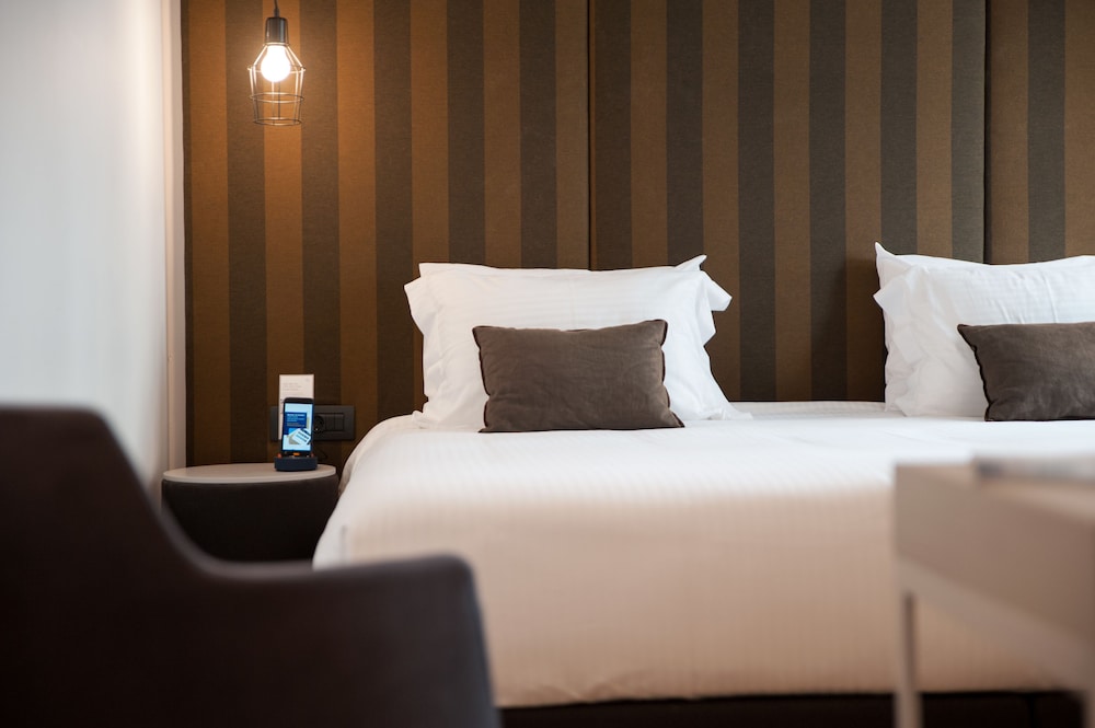 Athenaeum Smart Hotel 5