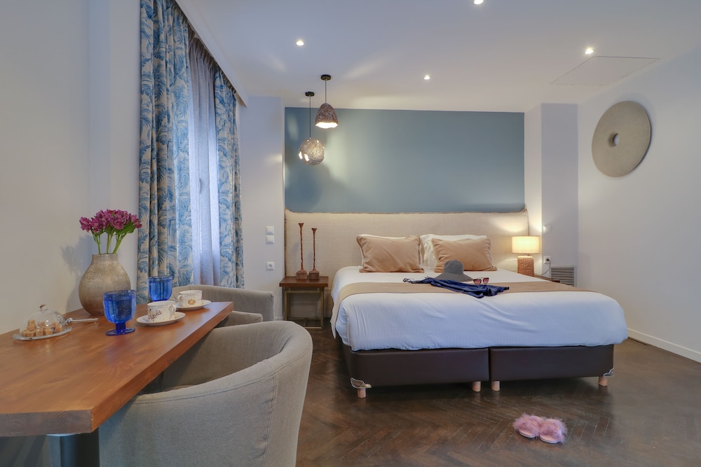 Athinn Residence 10